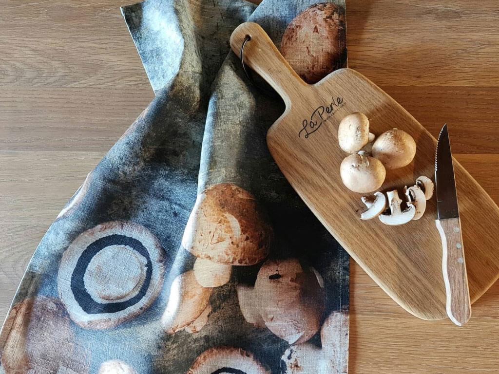 Cutting Boards w/ Tea Towel