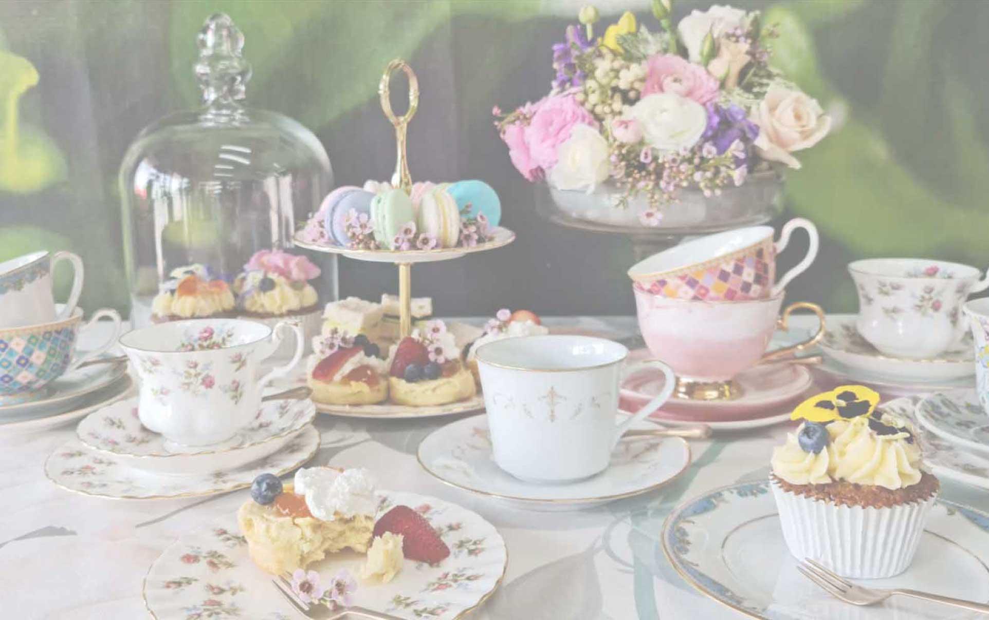 How to host the perfect afternoon tea - LAPERLE