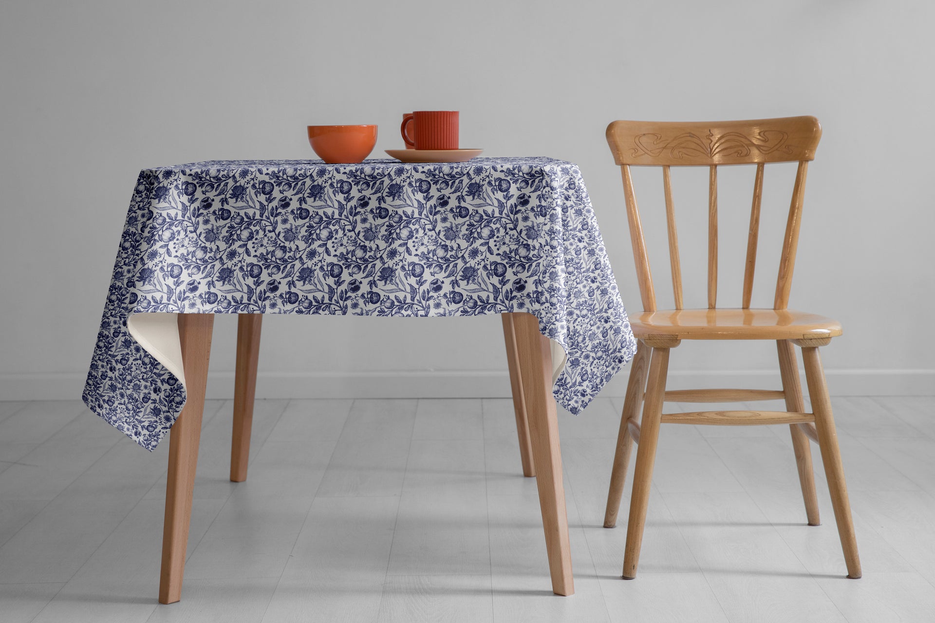 Tablecloth - Delft Blauw Exotic Flowers, Birds and Fruits