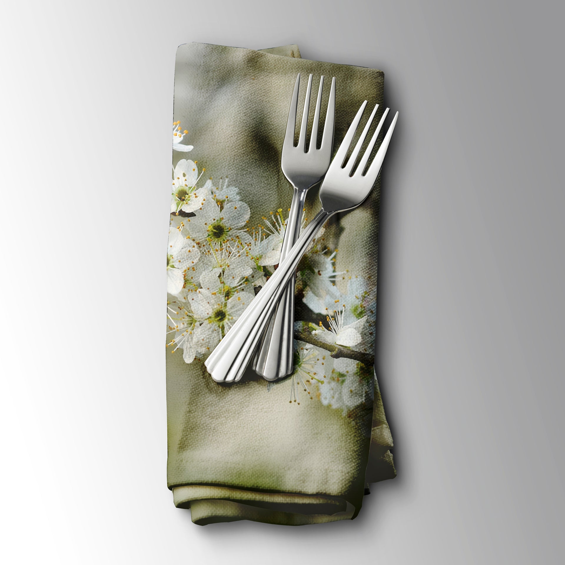 Napkin Set  - White Blossoms
