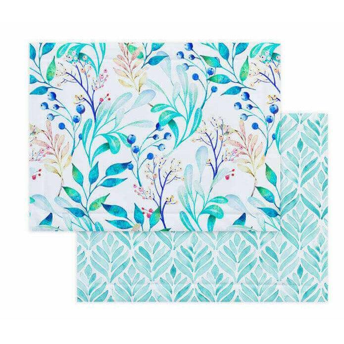 Green leaves, branches and berries placemat with reverse pattern
