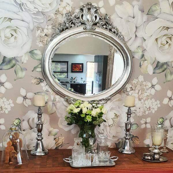 Classic Floral wallpaper